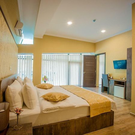 Hotel Comfort Тбилиси Экстерьер фото