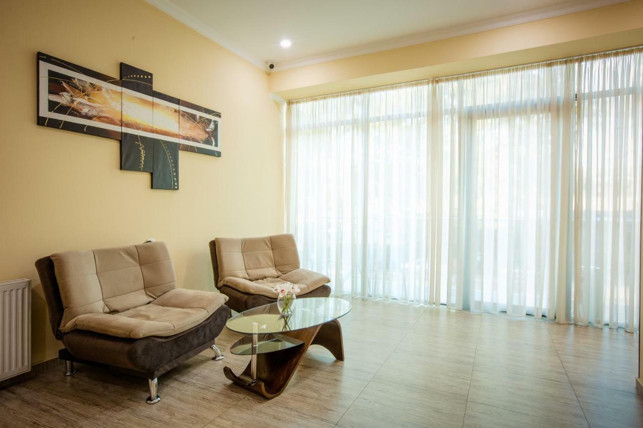 Hotel Comfort Тбилиси Экстерьер фото